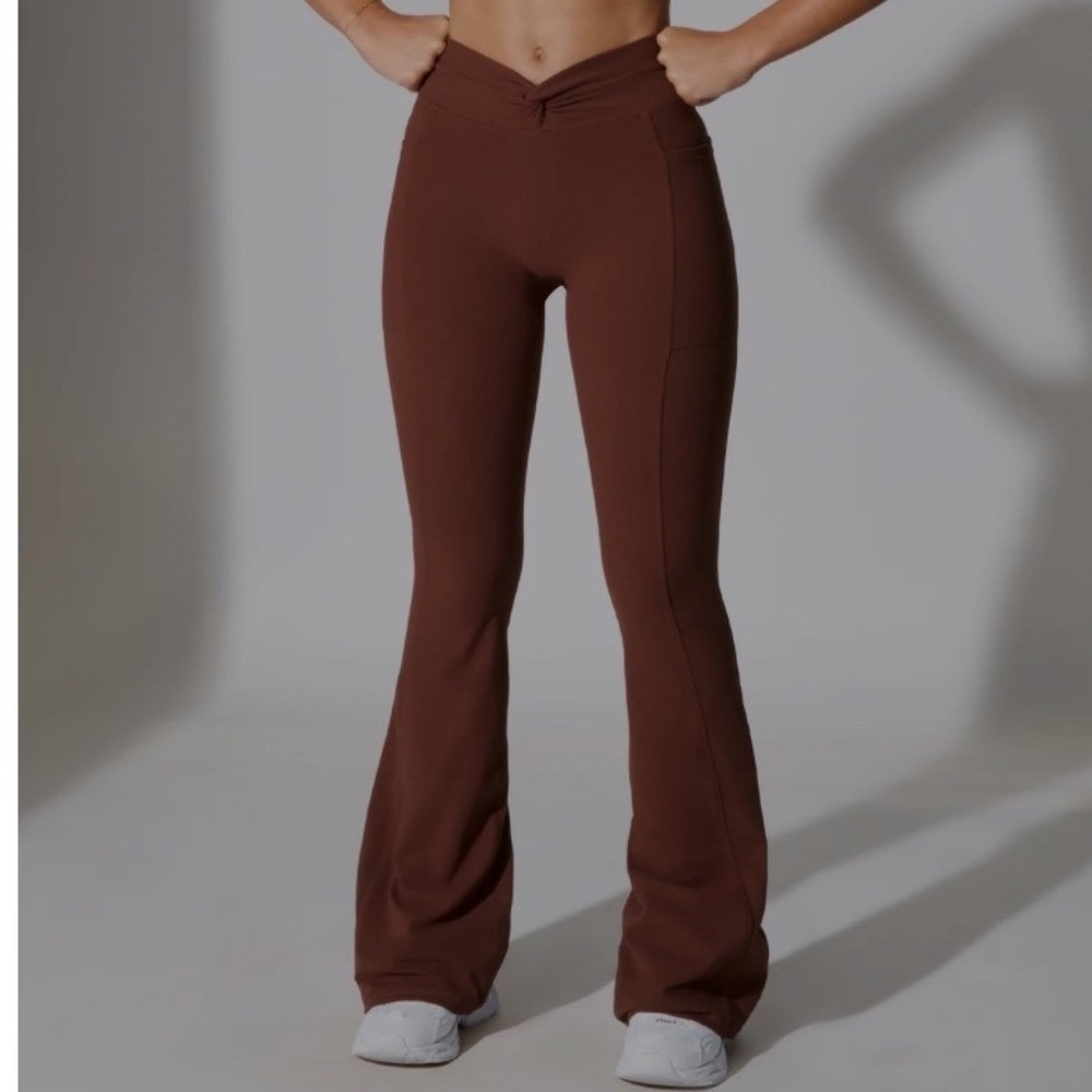 Bo+Tee Twist Waist Flare High Waisted Brown Leggings Wide Leg Yoga Pants Large